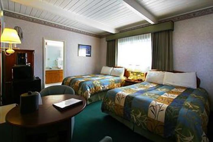 Todas las habitaciones y suites en The Francisco Bay Inn San Francisco son libres de humo