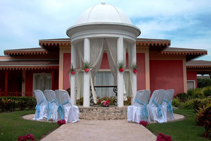 Servicio de bodas disponible