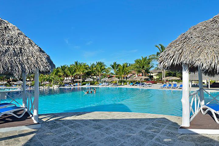 Disfrutando de una de las piscinas