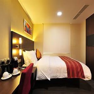 Hotel Clover 5 Hong Kong Street (SG Clean)