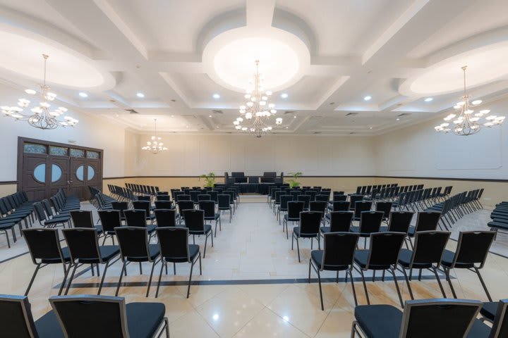 Montaje de un salón de eventos