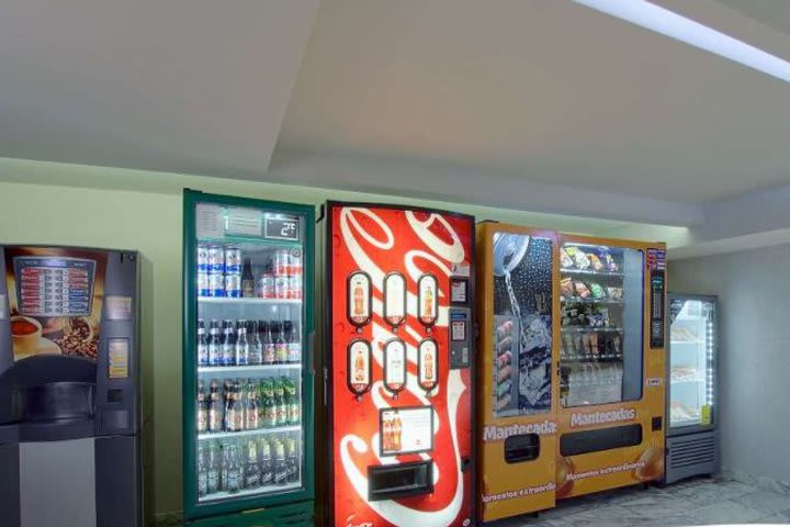 Food vending machines