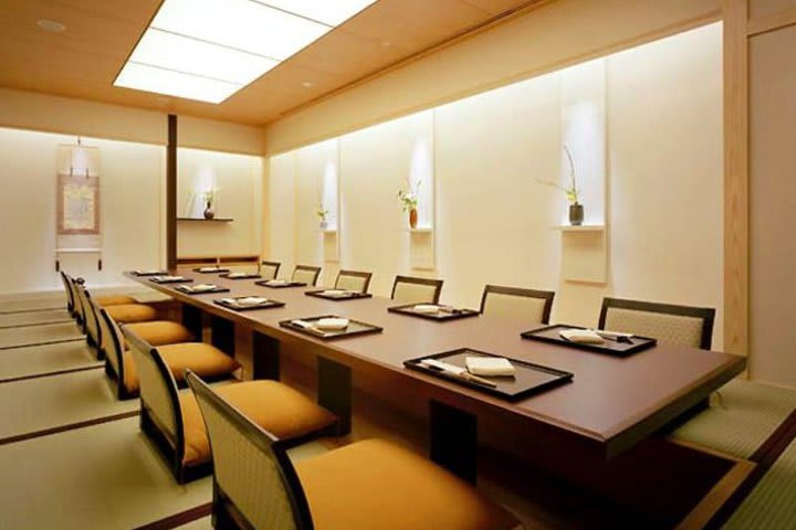 Sala privada del Ginza Muraki hotel Courtyard by Marriott Tokyo Ginza