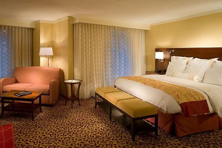 Chicago Marriott at Medical District - UIC has 113 guest rooms
