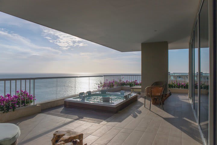 Terraza de la habitación Lujosa de 1 dormitorio