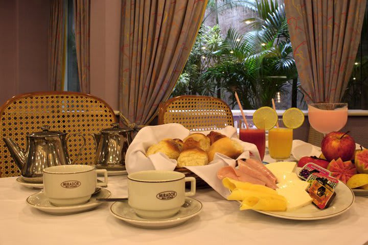 El hotel Mirador Rio ofrece desayuno en cortesía