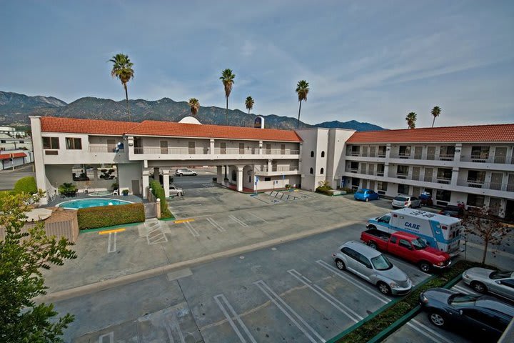 Best Western Pasadena Royale