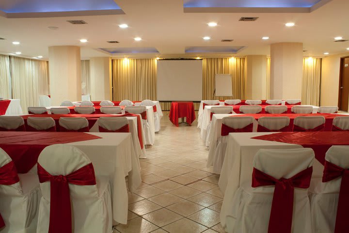 Salón de eventos en el Real Plaza, hotel en San Luis Potosí