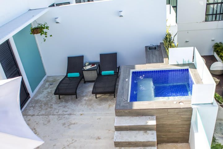 Jacuzzi del penthouse de lujo