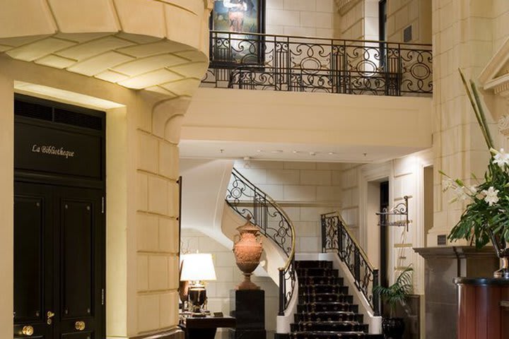 Lobby del hotel Sofitel en la ciudad de Buenos Aires