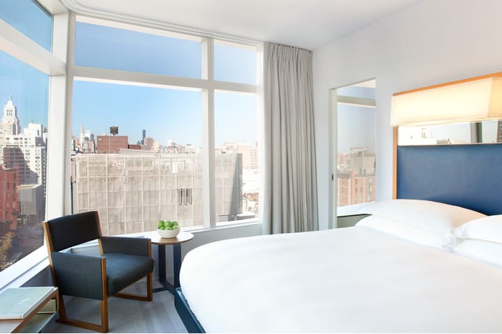 Habitación con vista a la ciudad de Nueva York en The Standard East Village Hotel