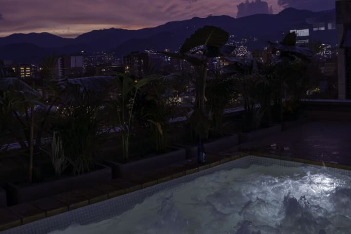 Terraza con jacuzzi