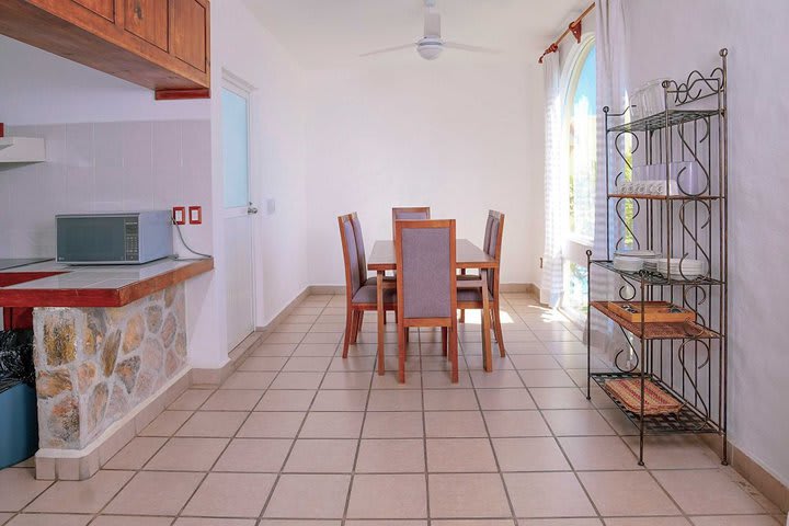 Dining area in the oceanview apartment