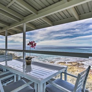 Oceanfront Kona Home w/ Beach Access & Views!