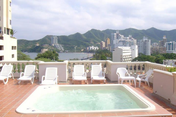 Jacuzzi en la terraza