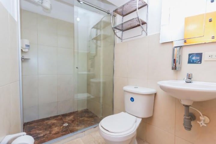 Baño de una habitación estándar