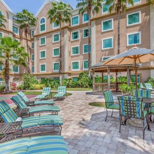 Hawthorn Suites by Wyndham Lake Buena Vista, a staySky Hotel