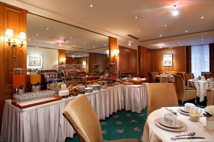 Salón de desayunos del hotel Best Western Horset Opéra en París