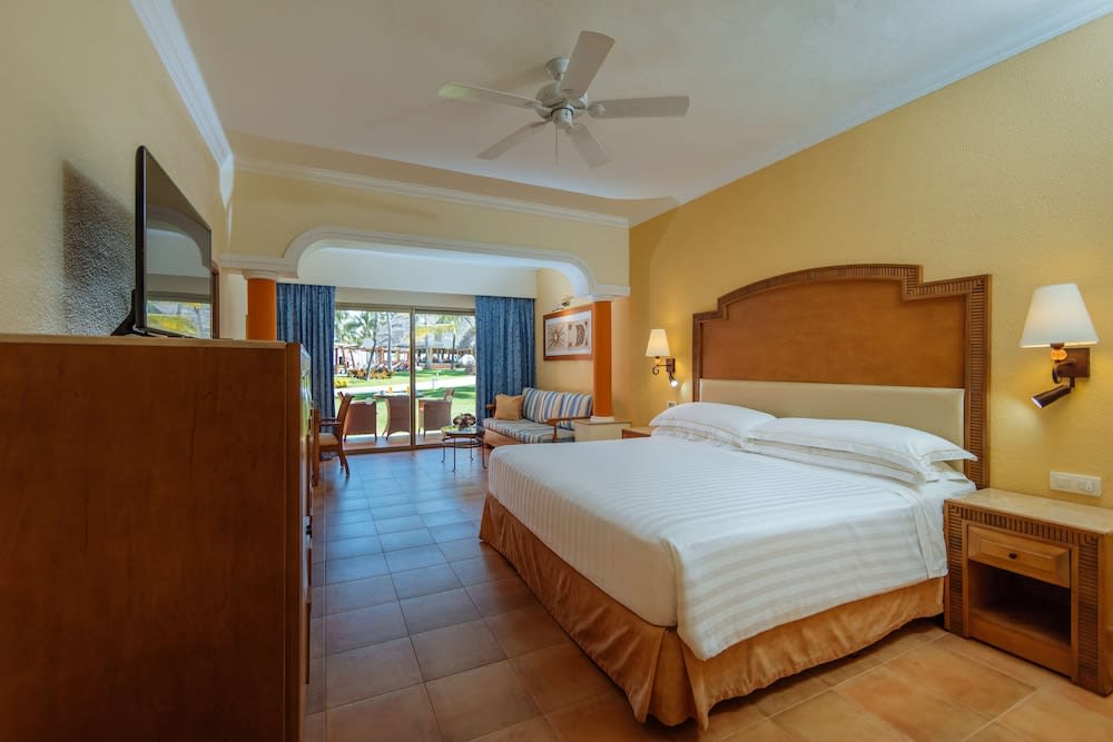Img - Junior Suite, Oceanfront (Premium Level)