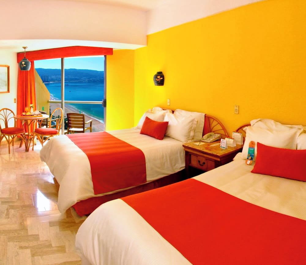Img - Habitación doble estándar, 2 camas Queen size, vista al mar