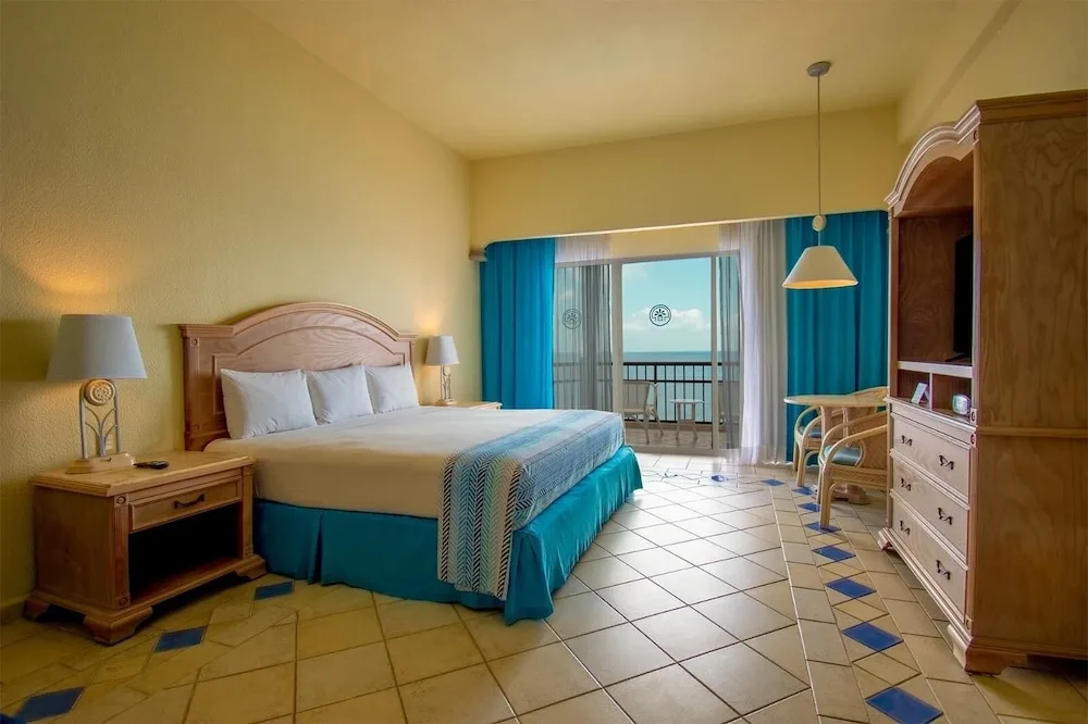 Img - Balcony Athletic Ocean View Guarantee