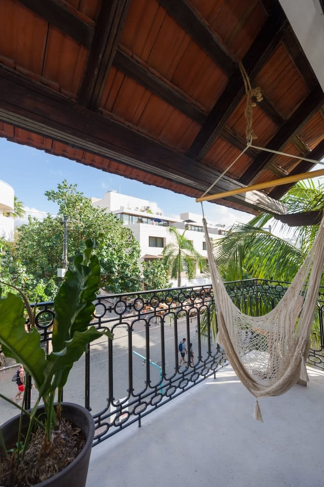 Img - Deluxe Double Room with Balcony and City Views