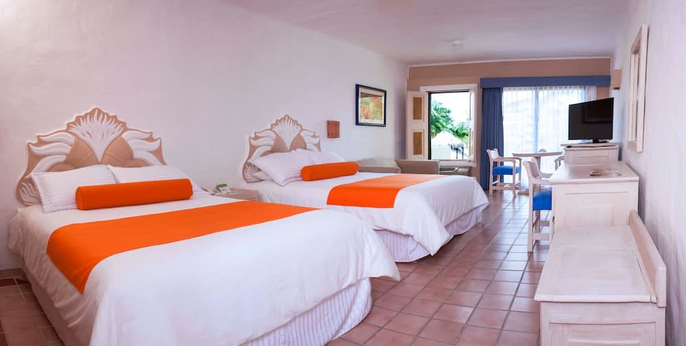 Img - Standard Room, 2 Queen Beds, Marina View