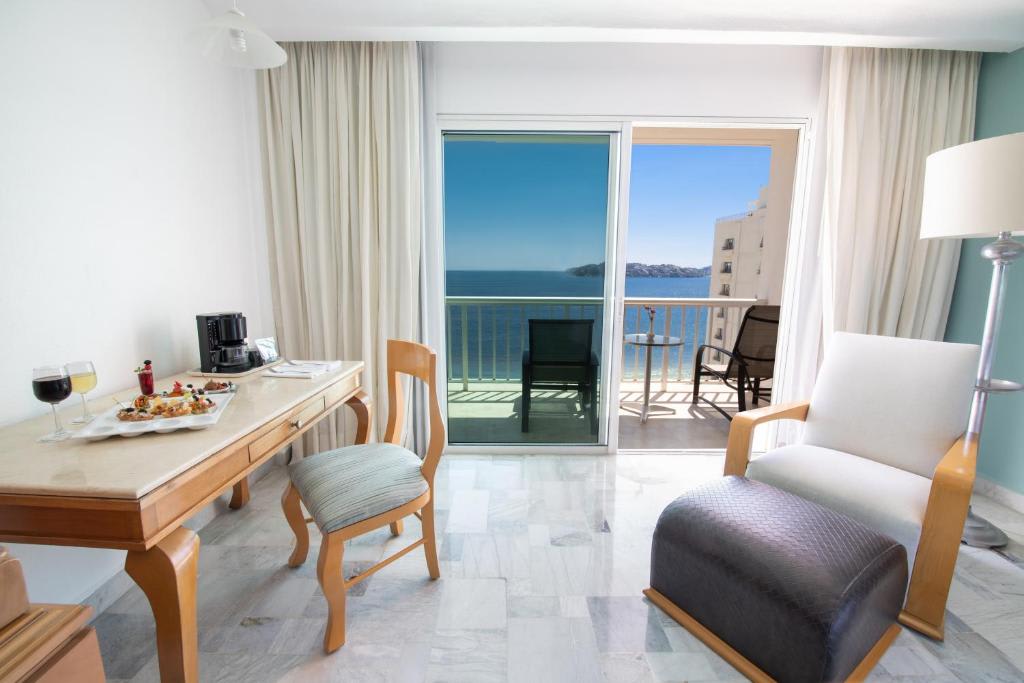 Suite Club Privilege con vistas al mar