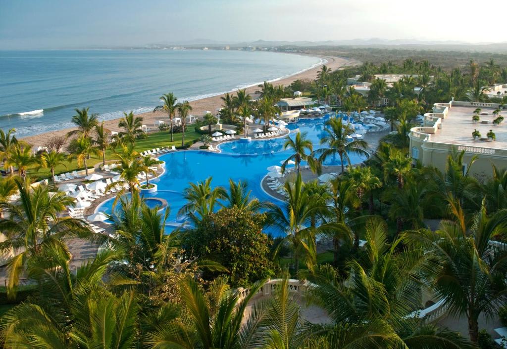 Pueblo Bonito Emerald Bay Resort & Spa