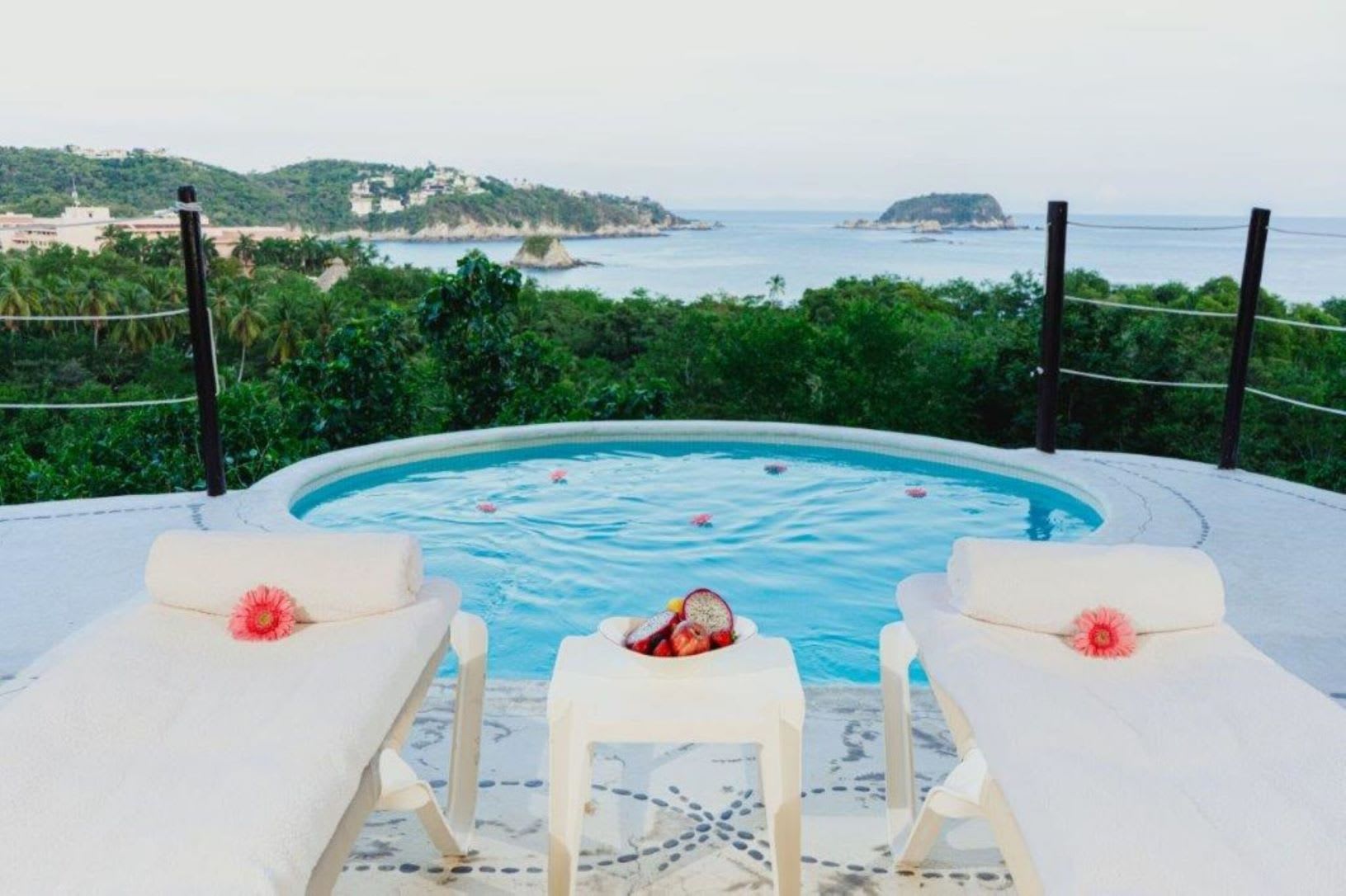Img - Suite gran clase doble con piscina privada BAR