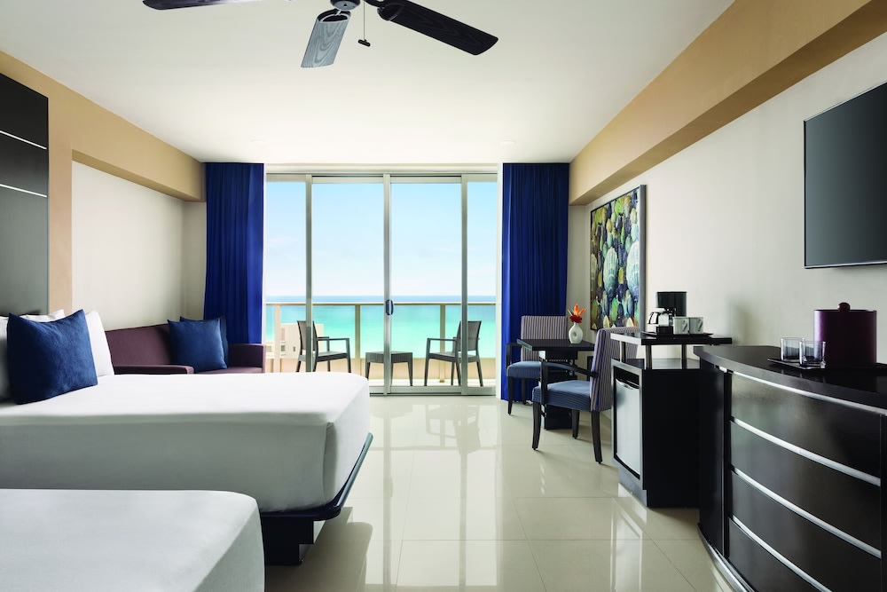 Img - Standard Suite, 2 Double Beds