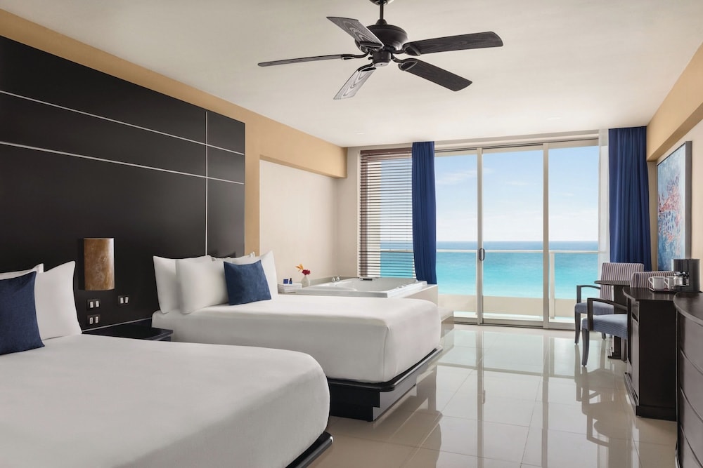 Img - Premium Suite, 2 Double Beds
