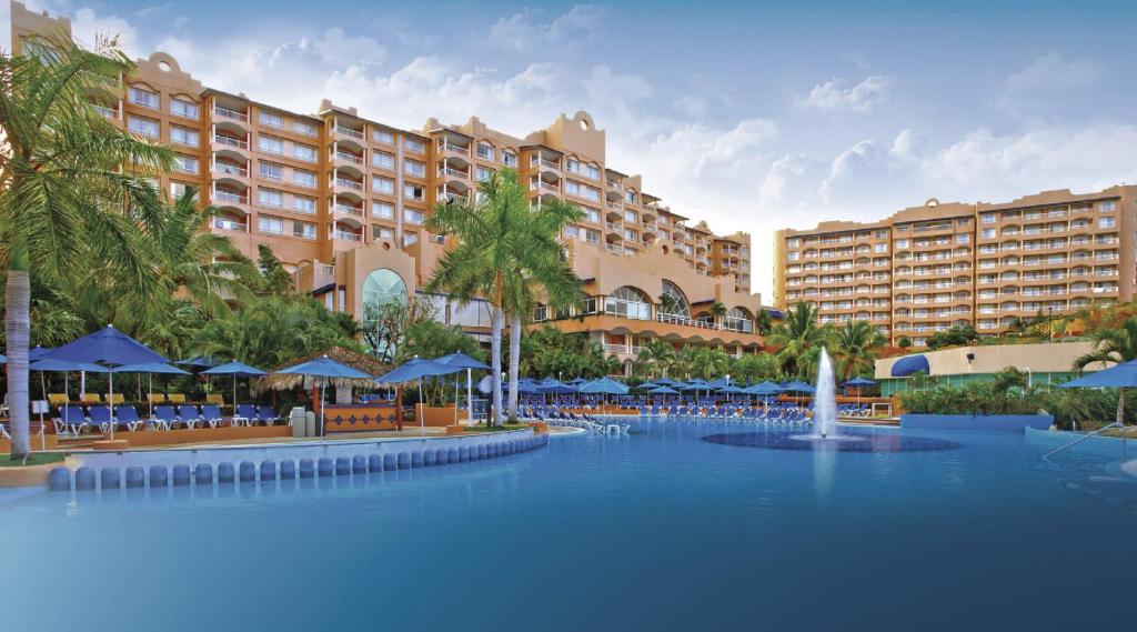 Azul Ixtapa All Inclusive Beach Resort & Convention Center