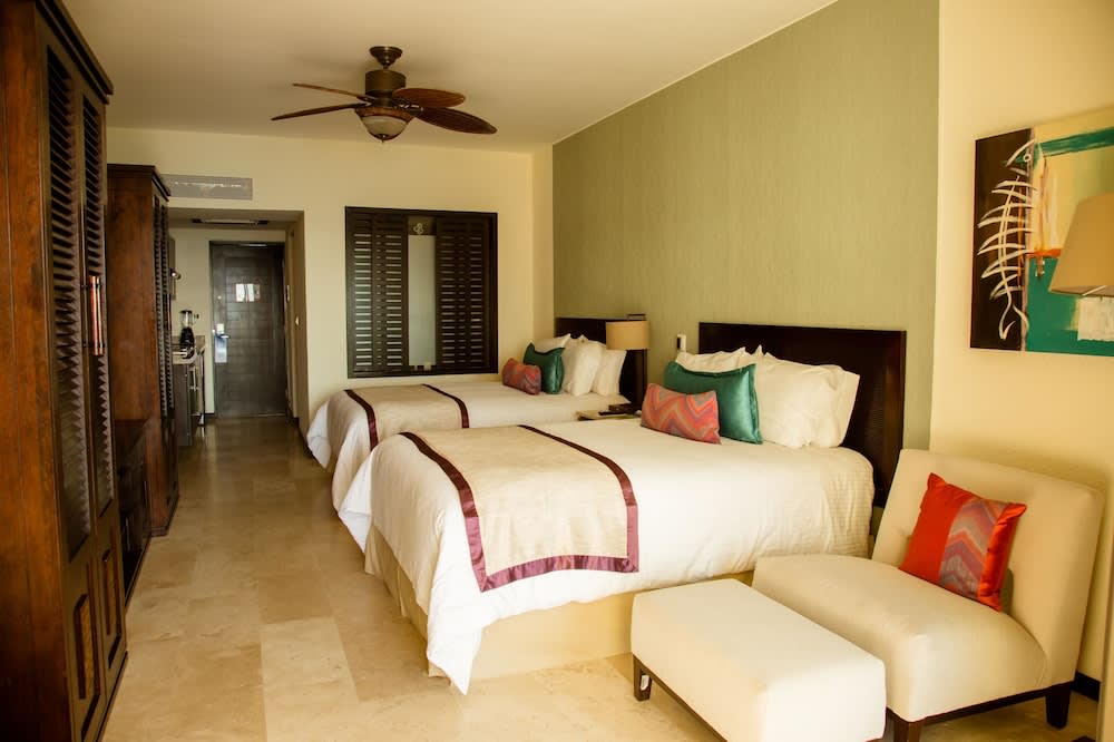 Img - Standard Room Two Double Beds Garden View No Meals Included
