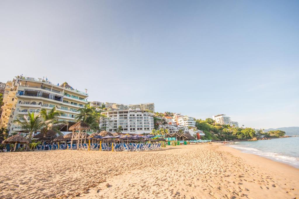 Blue Chairs Resort by the Sea