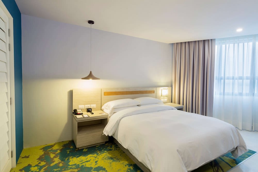 Img - Room, 1 Queen Bed, Non Smoking, Beach View