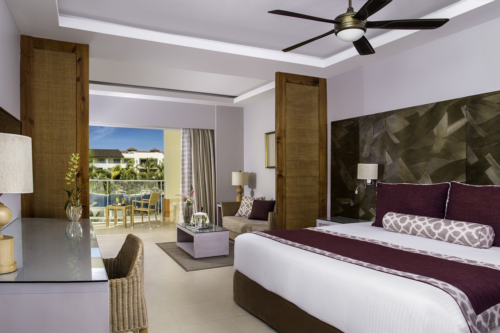 Img - Preferred Club deluxe pool view king - NPCKPV