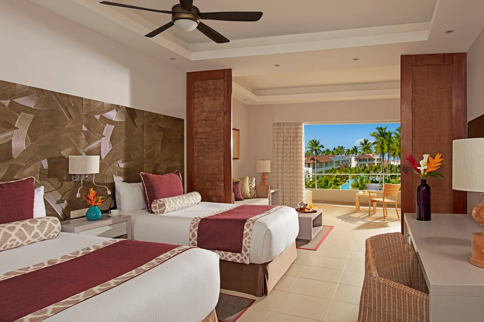 Img - Deluxe pool view double - NDXQPV