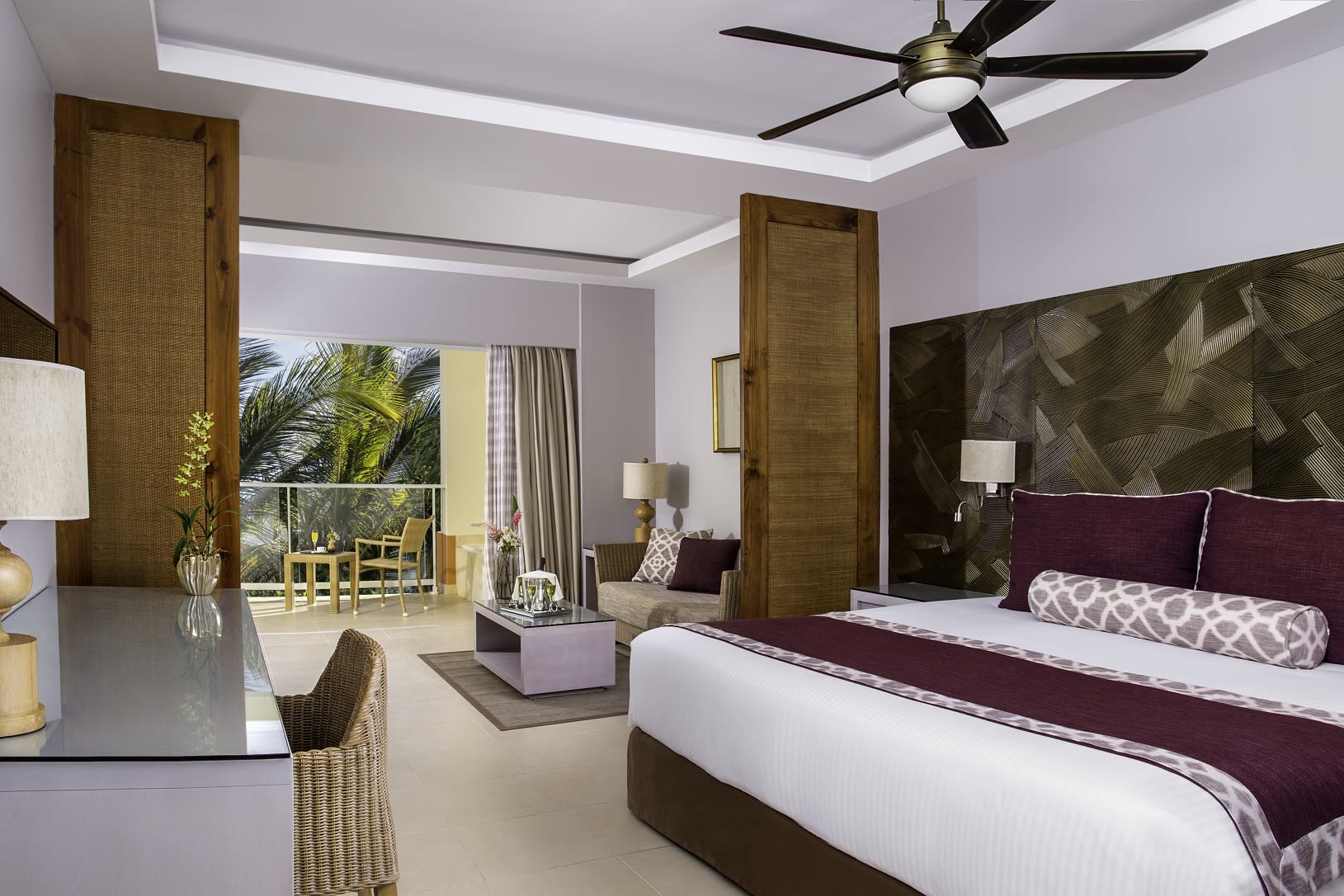 Img - Preferred Club deluxe partial ocean view king - NPCKOV