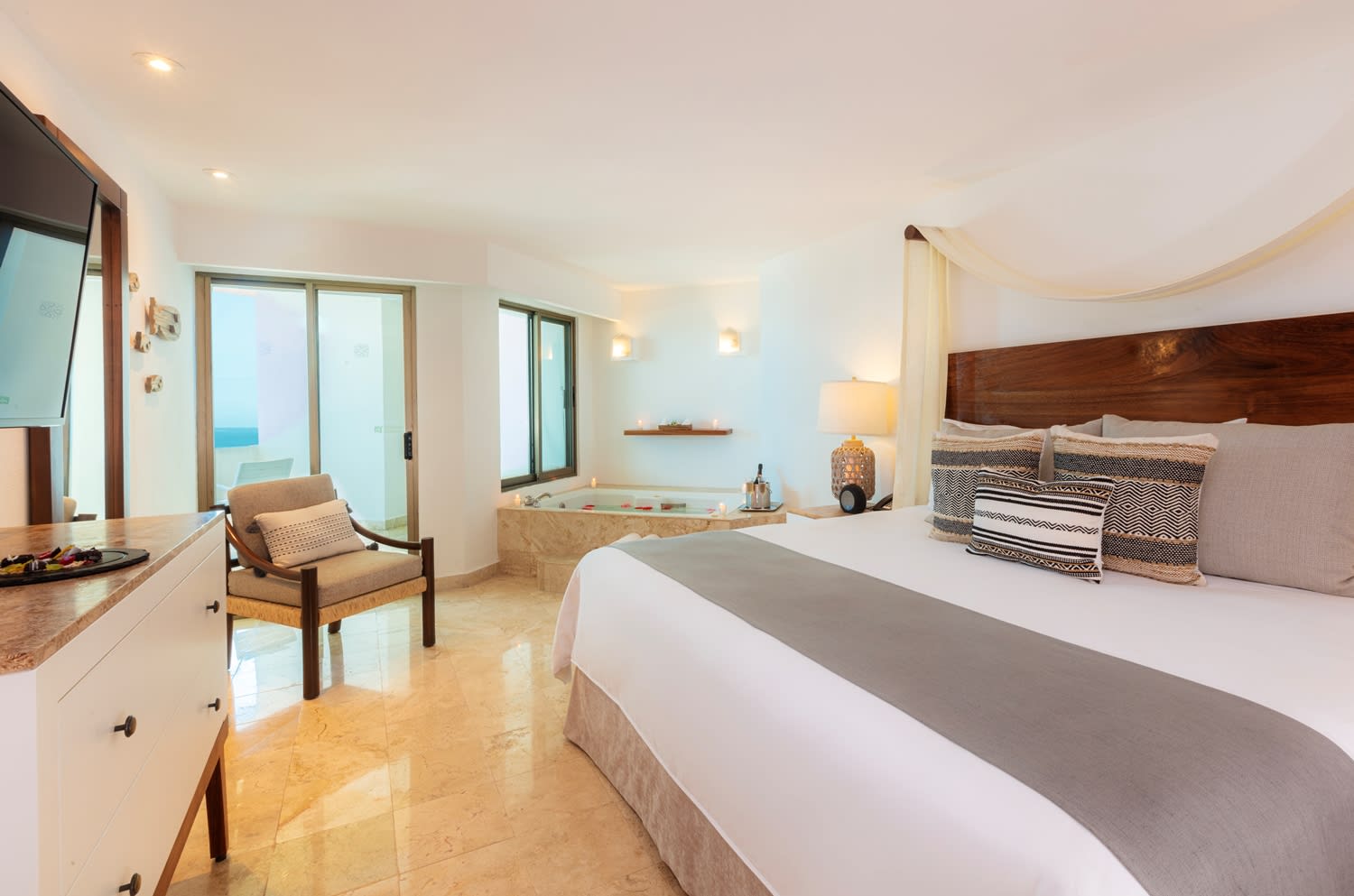 Img - Spa suite with Jacuzzi oceanfront free wifi - room only