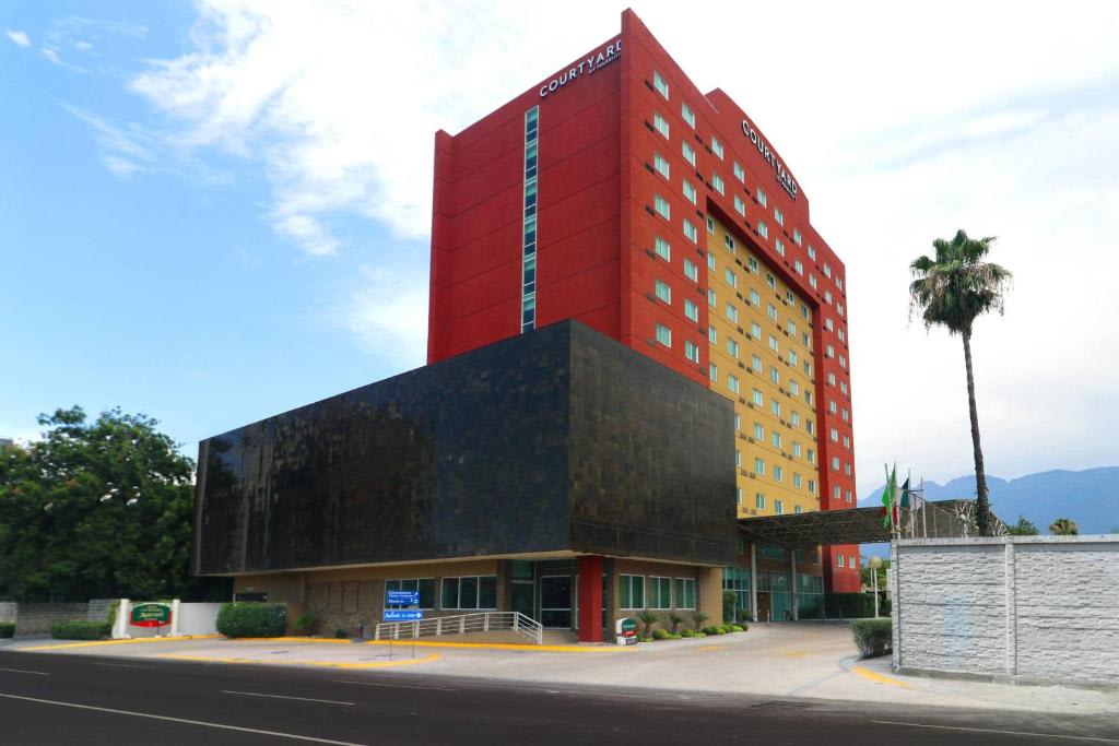 Courtyard by Marriott San Jerónimo - Valle