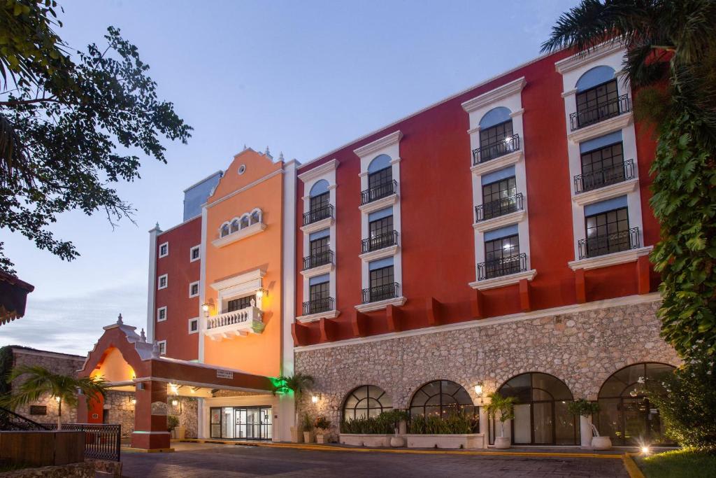 Holiday Inn Merida, an IHG Hotel