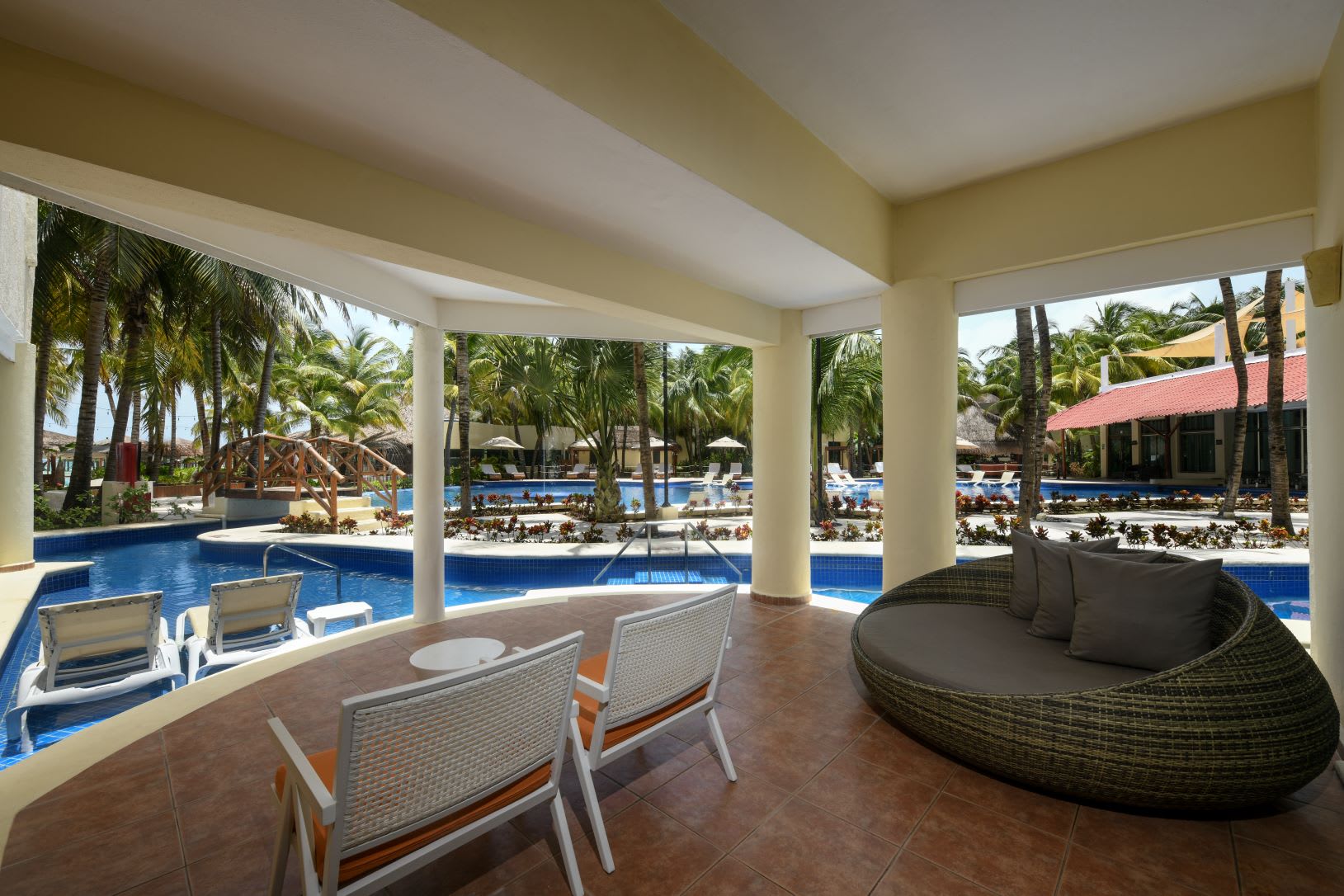 Img - Suite swim-up