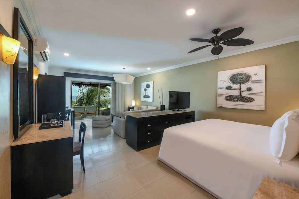 Img - PRIVATE POOL SUITE