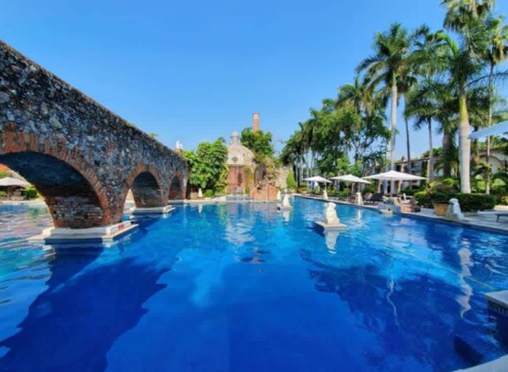 PriceTravel - Travel easy, without excuses