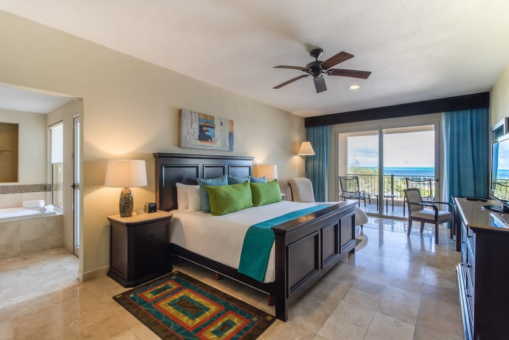 Img - Two Bedroom Ocean Front