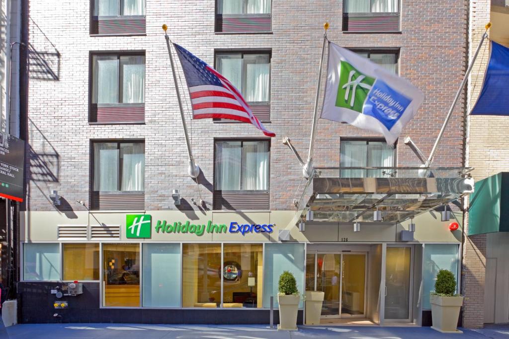 Holiday Inn Express New York City- Wall Street, an IHG Hotel