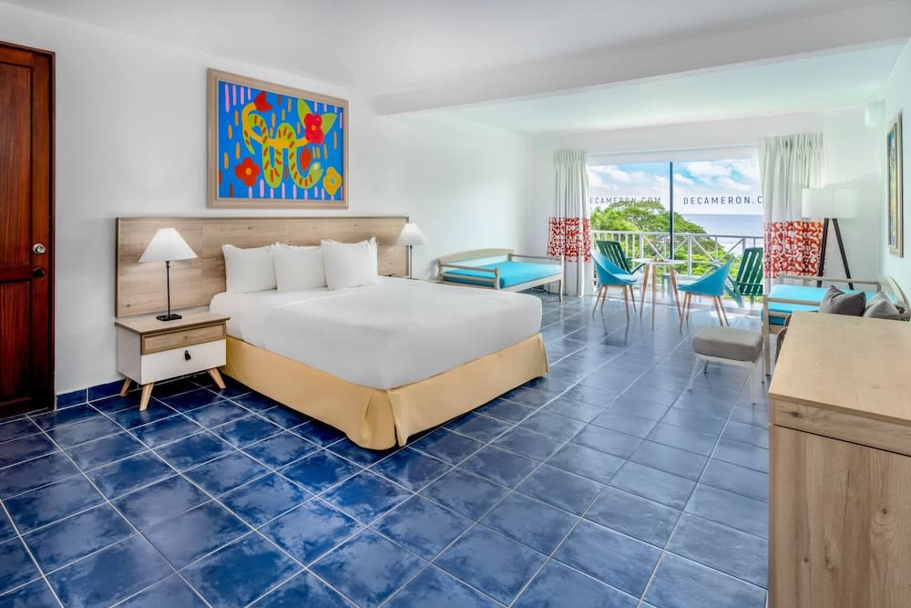 Img - Room, 1 King Bed, Garden View (Plus)