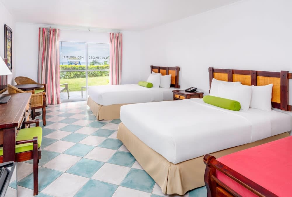 Img - Room, 2 Double Beds, Garden View