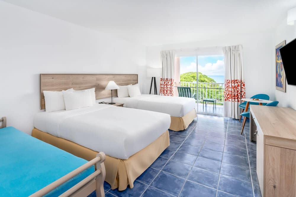 Img - Room, 2 Double Beds, Ocean View (Plus)